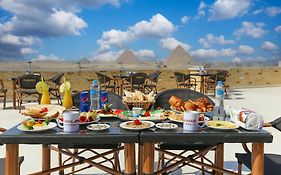 Venus Pyramids Inn - Top Roof Access W Free Break Fast